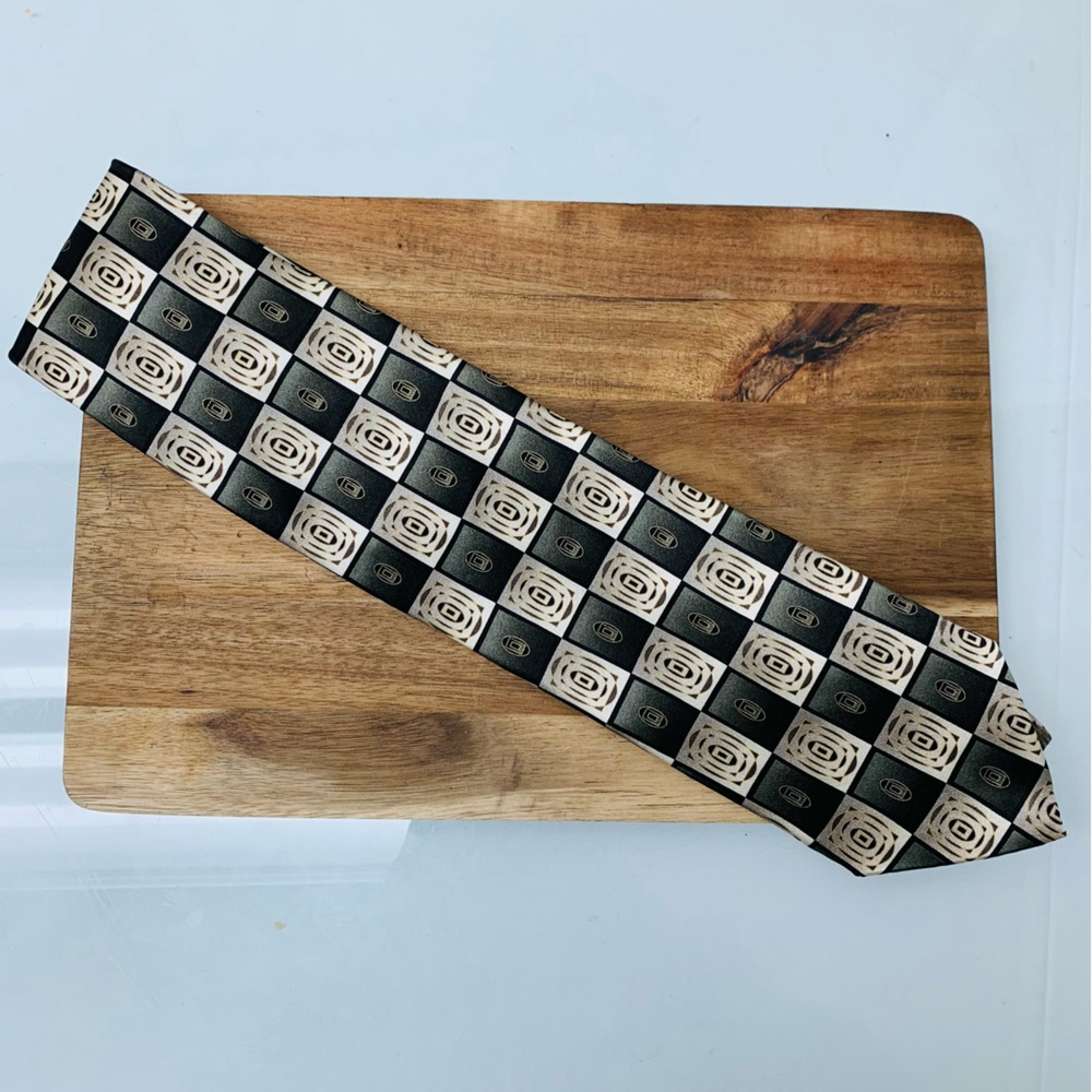 Giorgio Brutini Collezione 100% Silk Patterned Tie